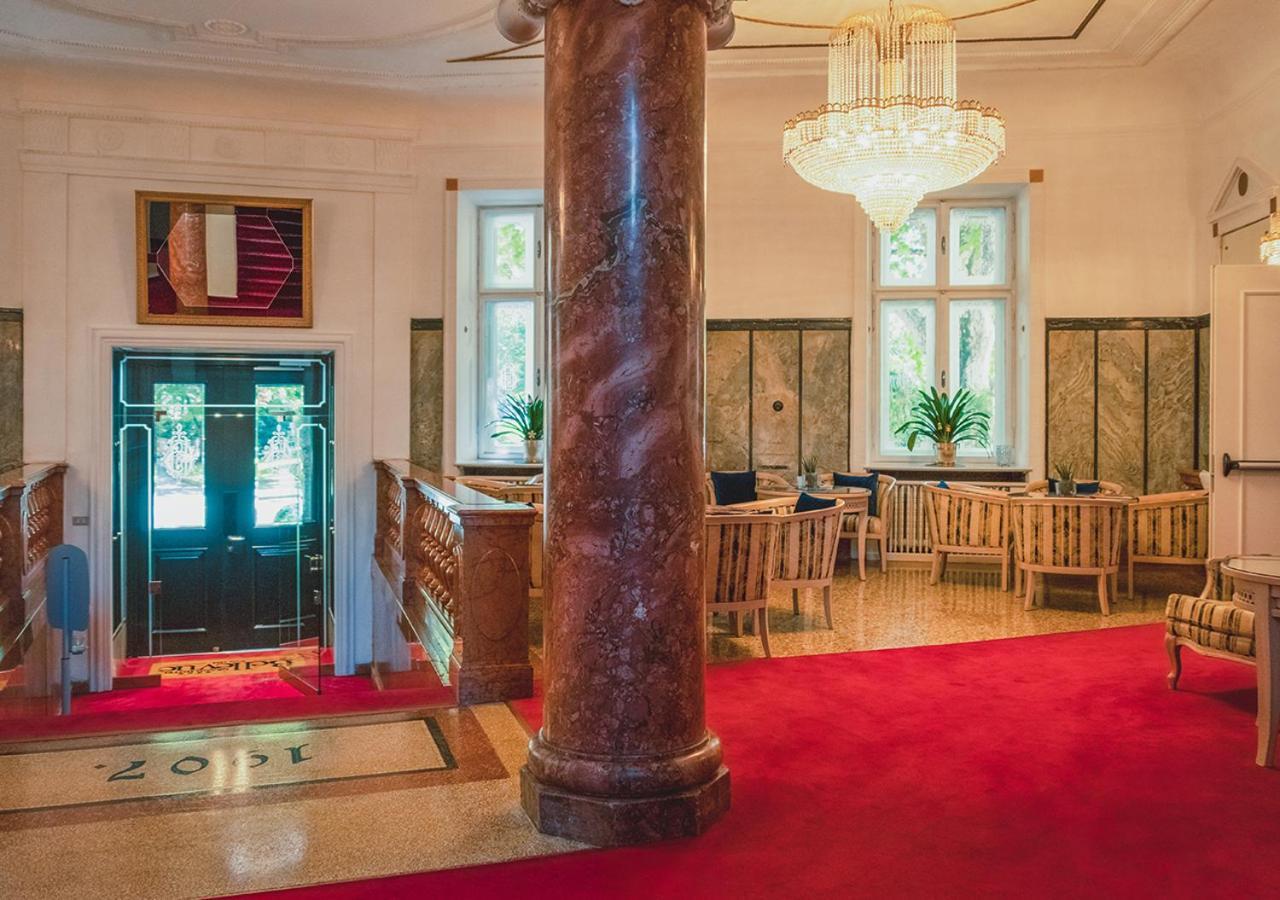 Grand Bellevue - Adults Only